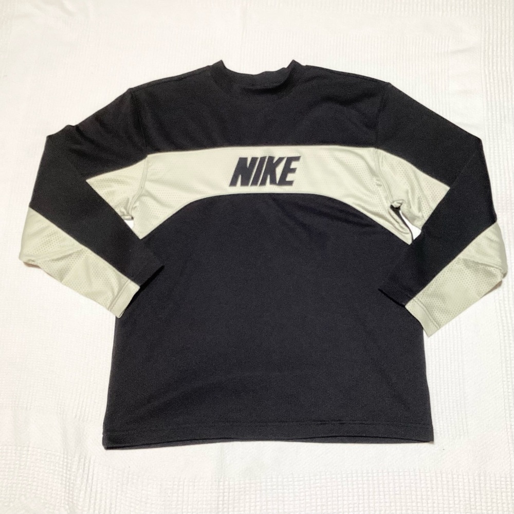 Nike Size XL (18-20) Boys Crew Neck Shirt